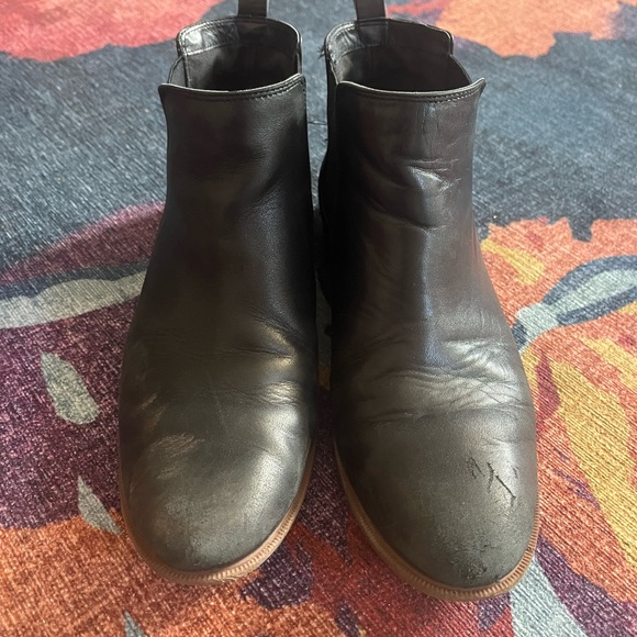 Women’s Clarks Chelsea Boots - Picture 4 of 5